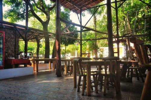 Hotel Rancho De La Playa