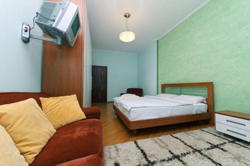 Big Lux Apartments