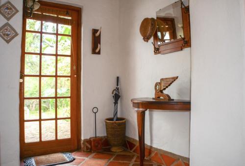 Hostal Old Thatch Lodge