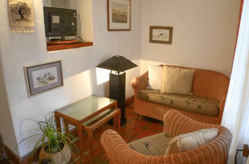 Hostal Old Thatch Lodge