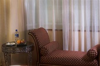Royal Palace Hotel