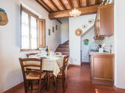 Two-bedroom Apartment Baccelli 1