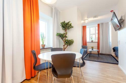Apartdirect Solna