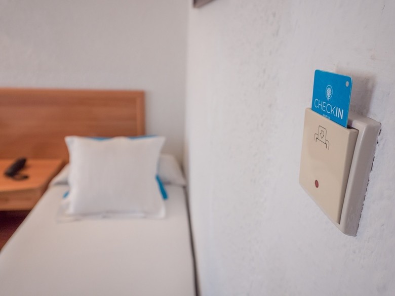 Hotel Checkin Pineda