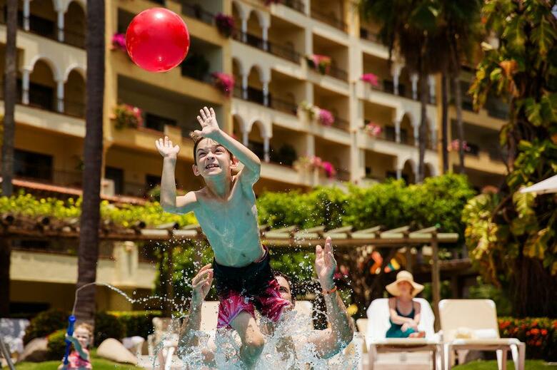 Hotel Velas Vallarta Suite Resort