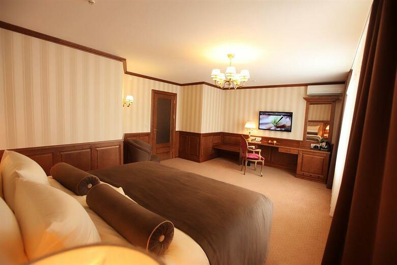 Hotel Nadia