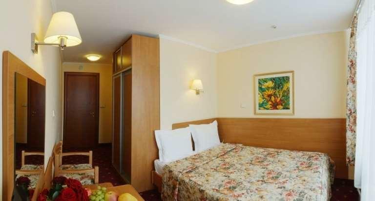 Hotel Nadia