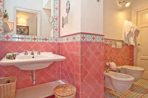 Hostal Guesthouse Villa Baggine