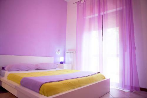 Bed & Breakfast As Easy...as It Sounds