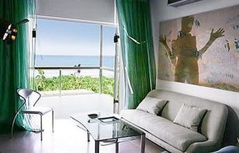 Hotel Days At Sea Beach Lodge