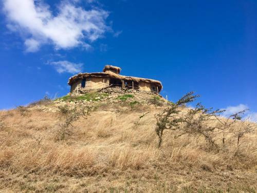 Original Maasai Lodge ? Africa Amini Life