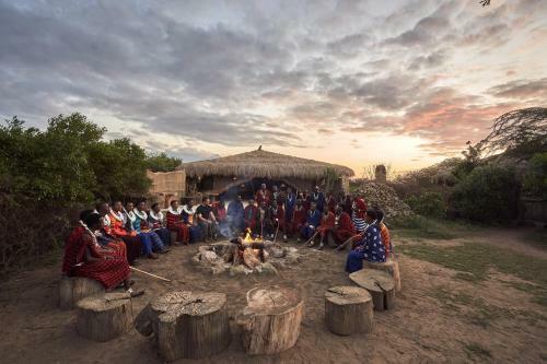 Original Maasai Lodge ? Africa Amini Life