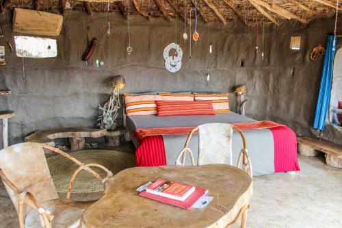 Original Maasai Lodge ? Africa Amini Life