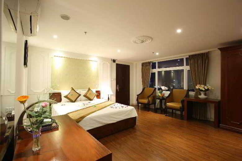 Orange Hotel