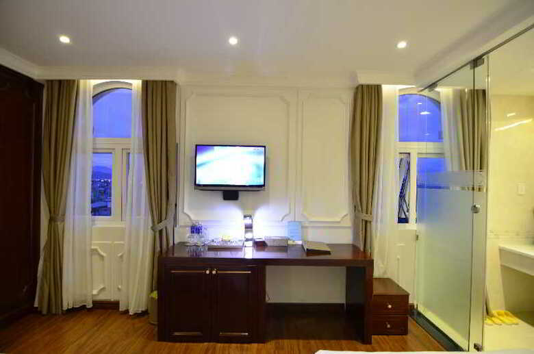 Orange Hotel