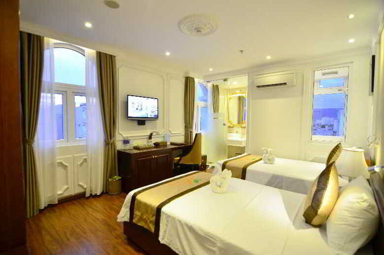 Orange Hotel