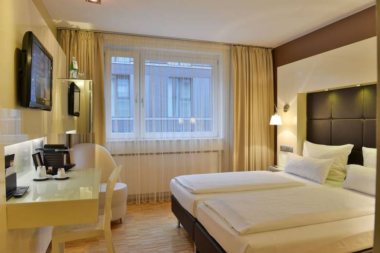 Hotel Santo