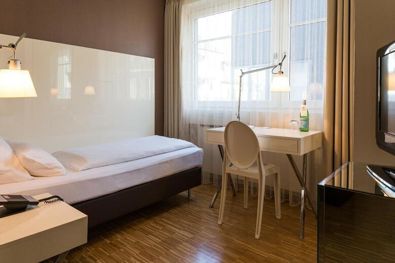 Hotel Santo