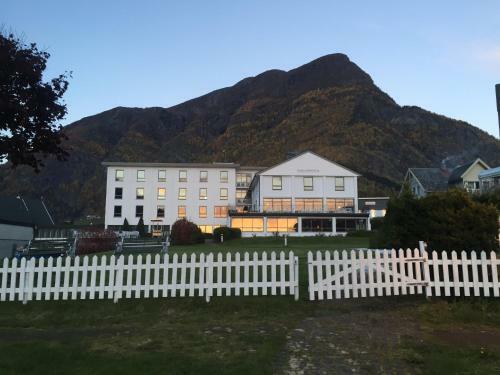 Skjolden Resort Hotel