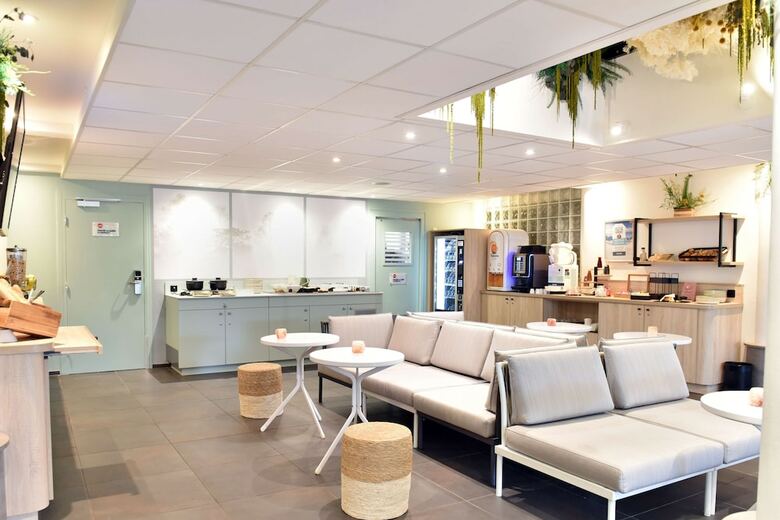 Hotel H�tel Kyriad La Rochelle Centre Ville