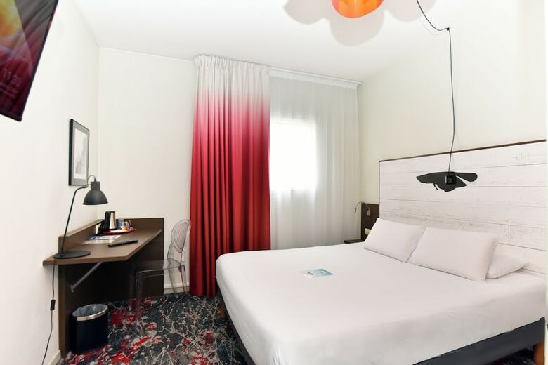 Hotel H�tel Kyriad La Rochelle Centre Ville