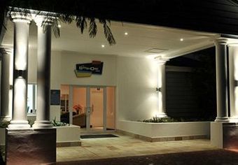Hotel The Bayshore Inn