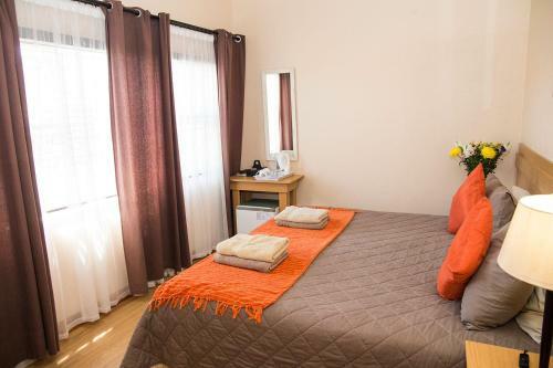 Hostal Jaybay House