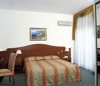 Hotel London