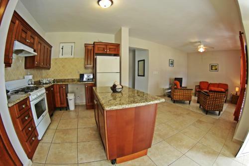Apartamento 3 Bedroom Condo For Rent Cabarete