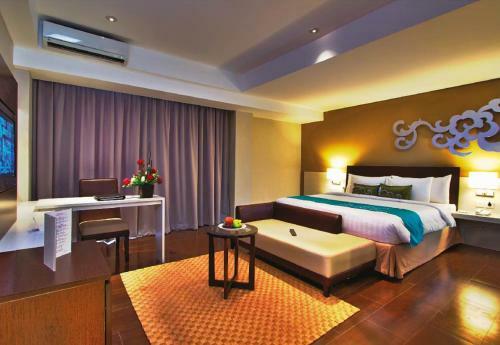 Soll Marina Hotel & Conference Center Bangka
