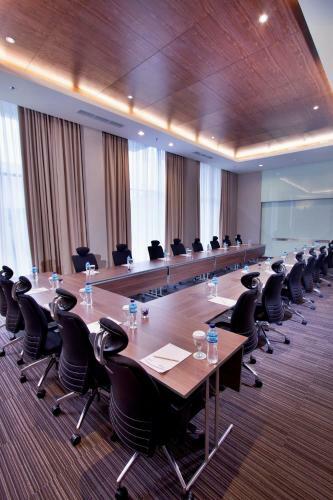 Soll Marina Hotel & Conference Center Bangka