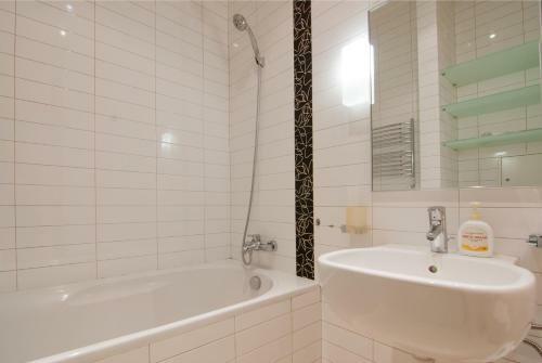 Home Hotel Apartments On Zoloti Vorota