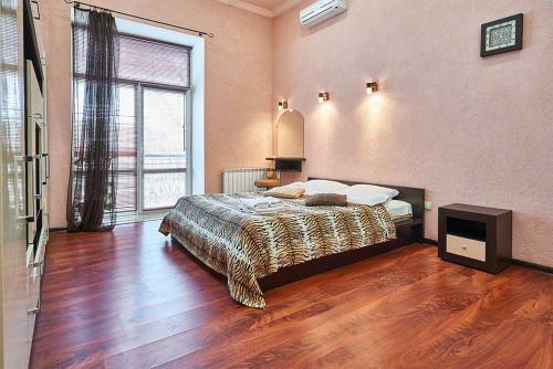 Home Hotel Apartments On Zoloti Vorota