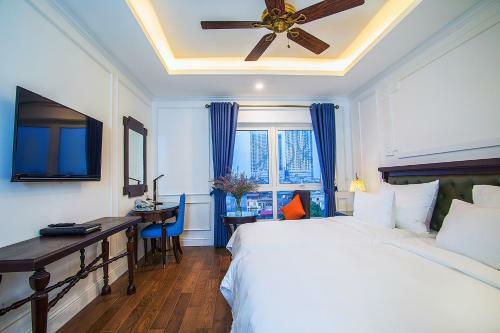 New Era Hotel
