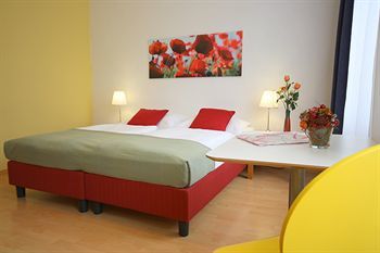 Aparthotel Actilingua Apartment Pension
