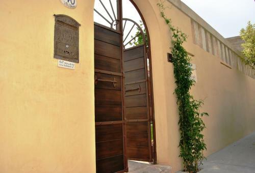 Hostal L' Adelaide