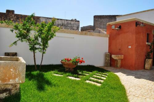 Hostal L' Adelaide