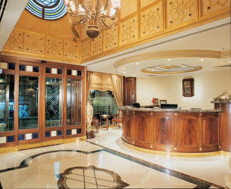 Central Palace Hotel