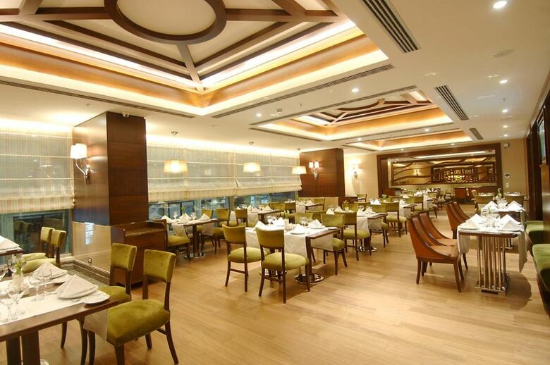 Hotel Titanic City