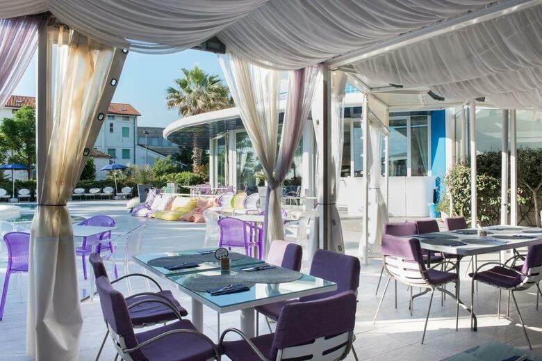 Blu Suite Hotel