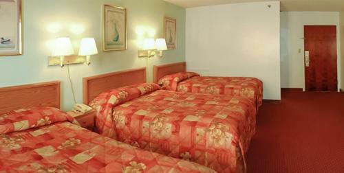 Hotel Eastbrook Inn