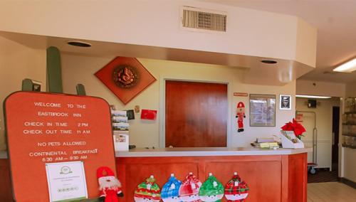 Hotel Eastbrook Inn