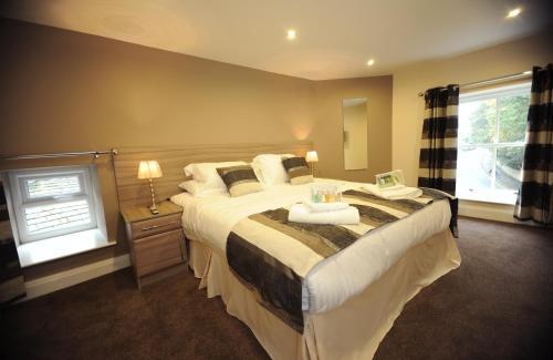 Hotel Queens Arms Country Inn