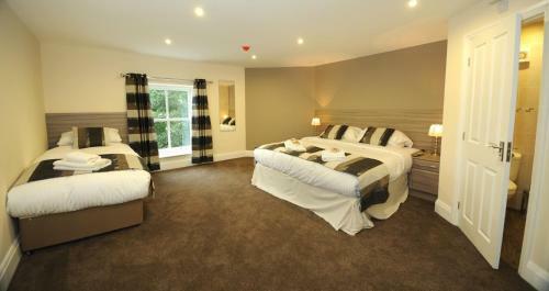 Hotel Queens Arms Country Inn