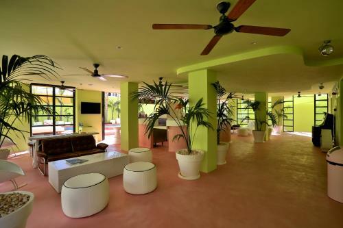 Hotel Tropicana Ibiza Suites - Adults Only