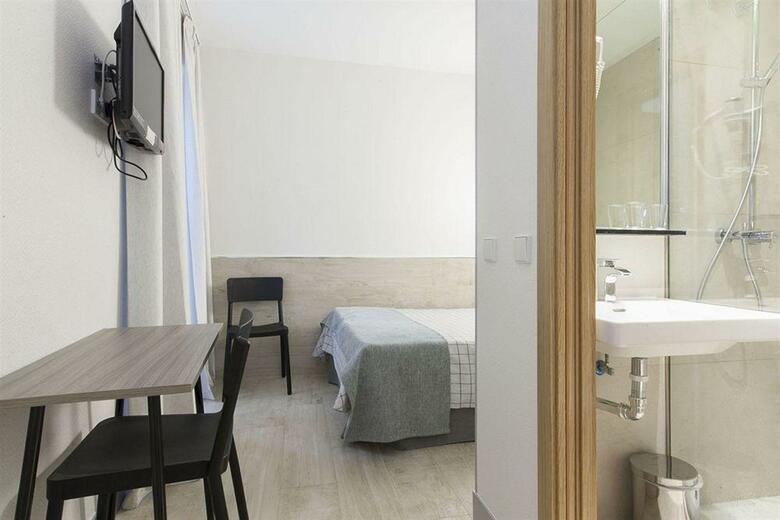 Hostal Castilla II Puerta Del Sol