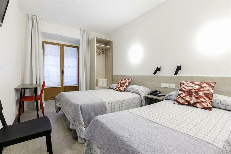Hostal Castilla II Puerta Del Sol