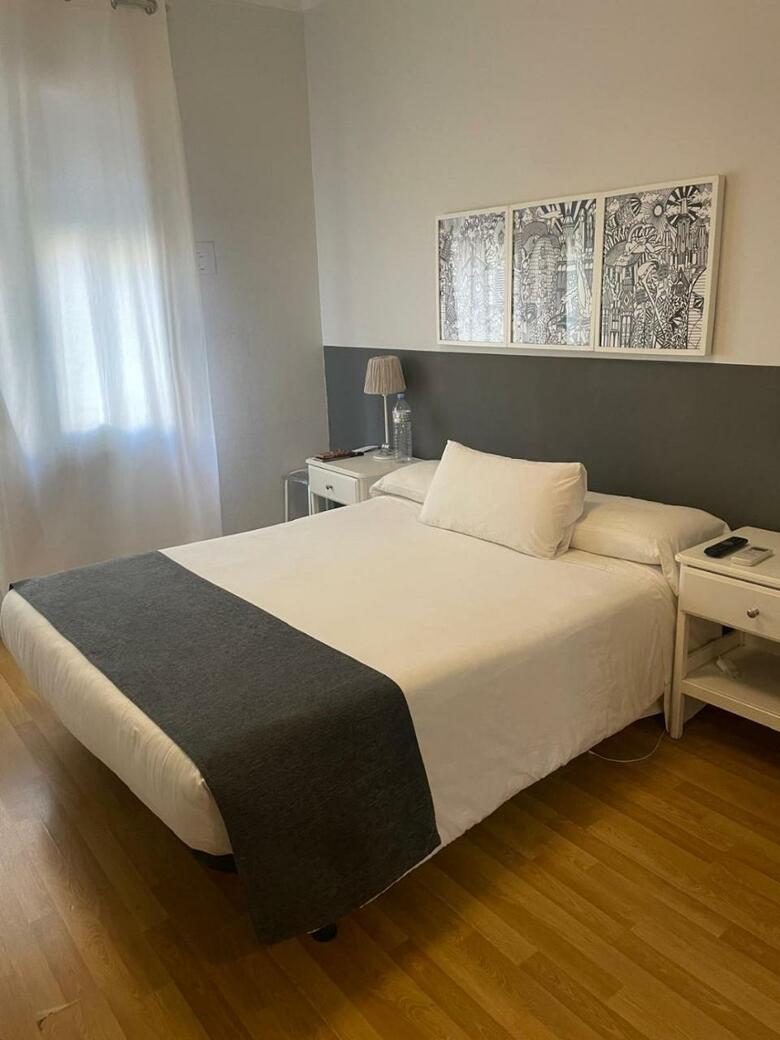 Hostal El Ninot