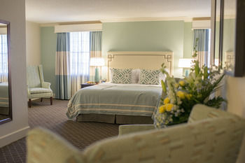 Mills House Wyndham Grand Hotel