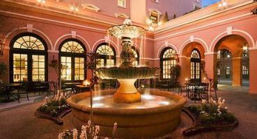 Mills House Wyndham Grand Hotel